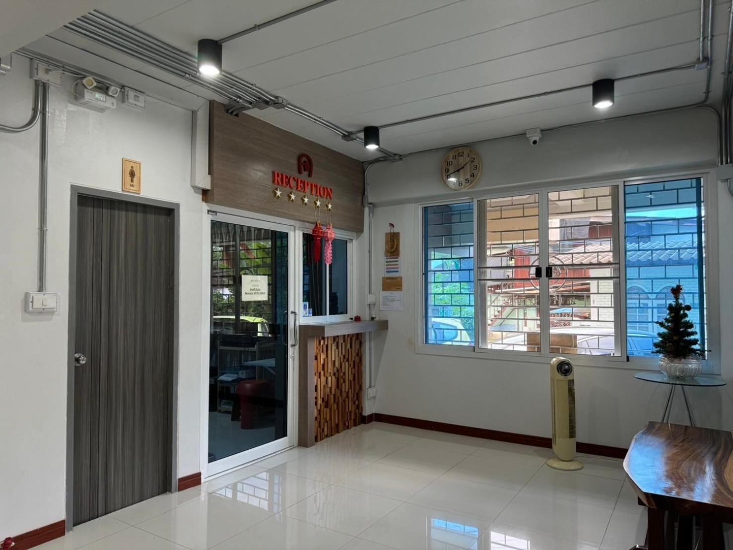The Ten Hotel Thippanate Chiang Mai Bagian luar foto