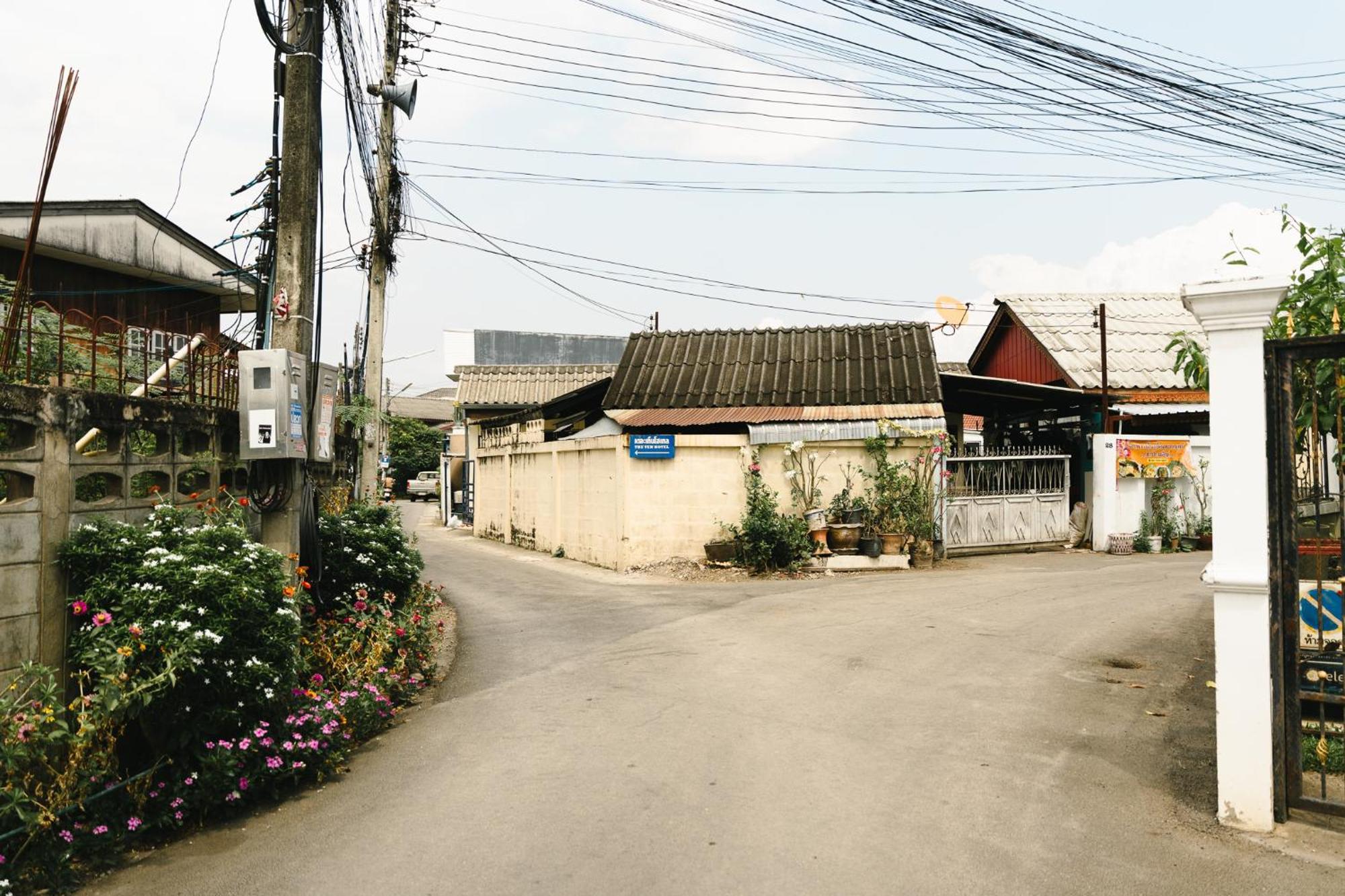 The Ten Hotel Thippanate Chiang Mai Bagian luar foto