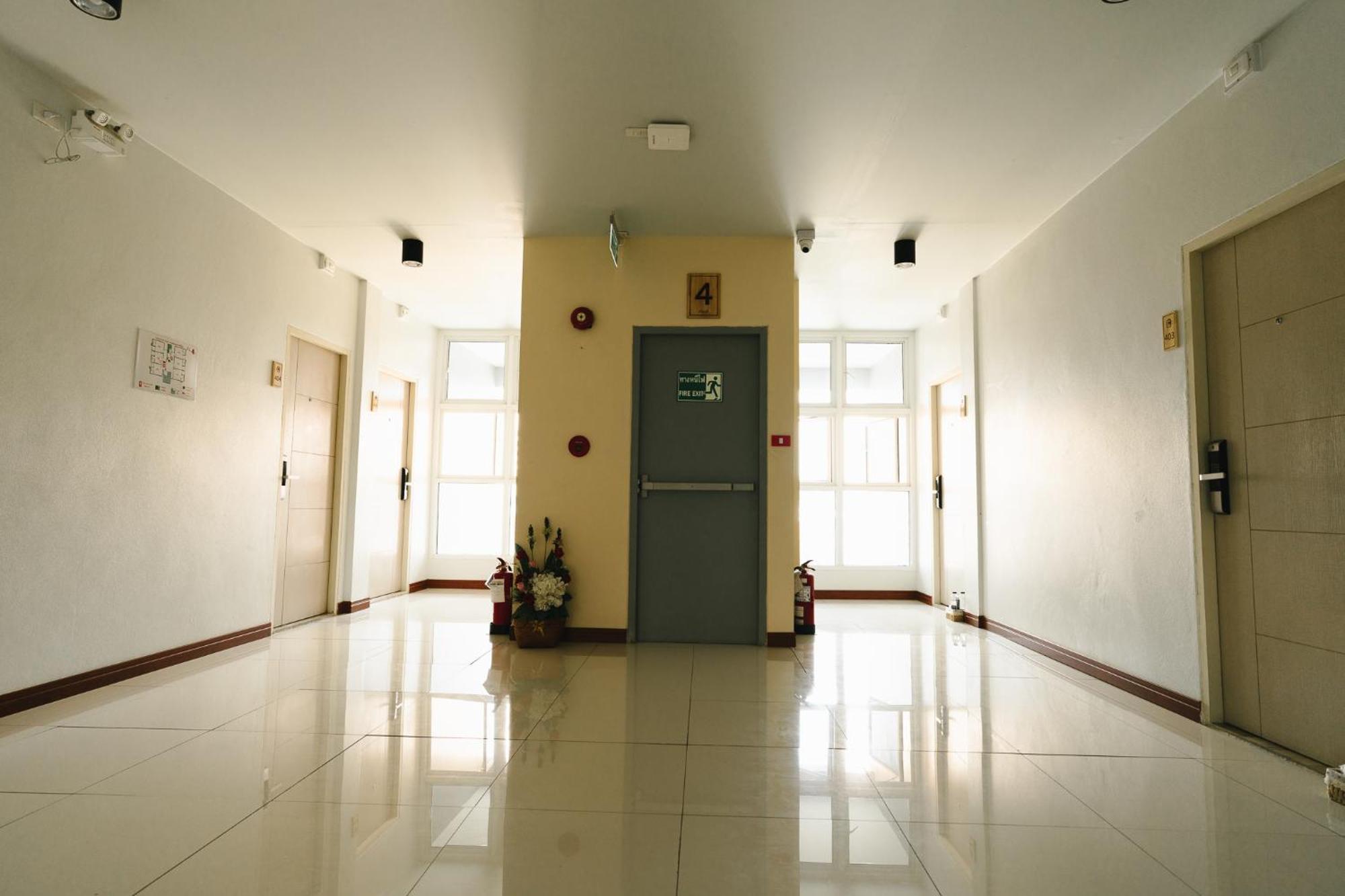 The Ten Hotel Thippanate Chiang Mai Bagian luar foto